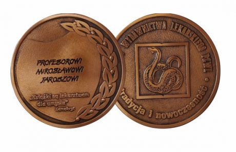 Medal jubileuszowy wydawnictwa lekarskiego PZWL (2006)